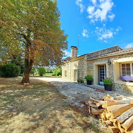 Bleu Raisin Bed and Breakfast Les Salles-de-Castillon Exteriör bild