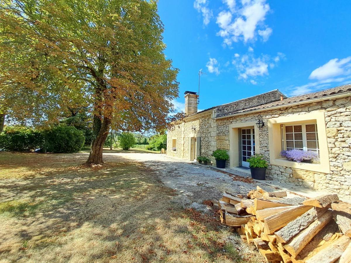 Bleu Raisin Bed and Breakfast Les Salles-de-Castillon Exteriör bild